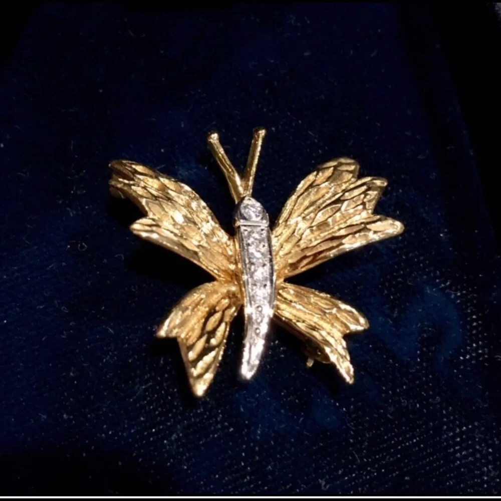 Vintage Tiffany 18K PlatinumDiamond Butterfly Brooch - Picture 3 of 4